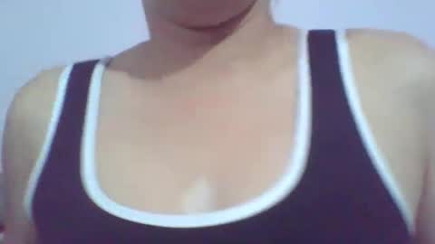 Snapshot of mia_k02 chatting on 10-06-25, 01:47 Mia online show from 10-06-25, 01:47