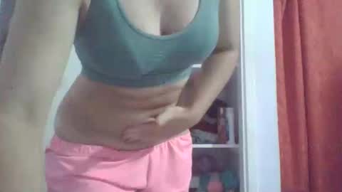 Snapshot of mia_k02 chatting on 10-21-25, 02:12 Mia online show from 10-21-25, 02:12