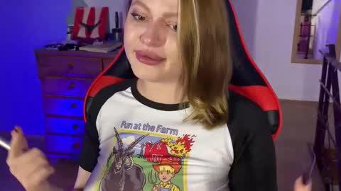 Mia online show from 10-09-25, 07:01
