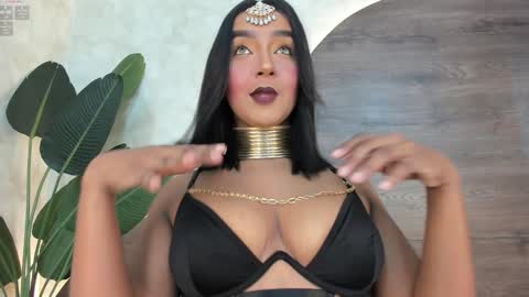 mia_lacy online show from 01-30-25, 07:37