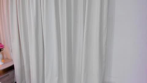 Mia Lane online show from 12-16-25, 11:37