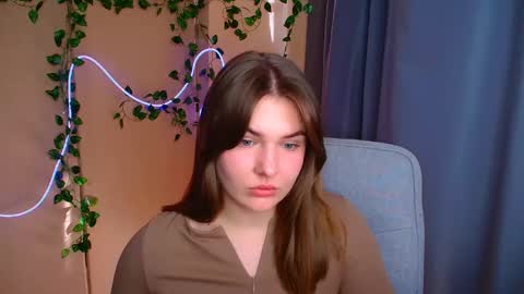 mia_lemm online show from 04-14-26, 07:03