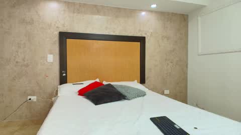 Snapshot of mia_lopez52 chatting on 03-04-25, 07:22 MIALOPEZ . Y . online show from 03-04-25, 07:22