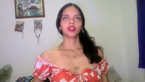 Snapshot of mia_lucy_21 chatting on 12-05-25, 08:27 mia lucy 21 online show from 12-05-25, 08:27