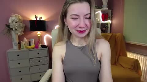 Mia online show from 12-31-24, 07:42