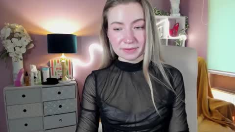 Mia online show from 01-31-25, 10:42