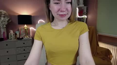 Mia online show from 02-01-25, 07:57