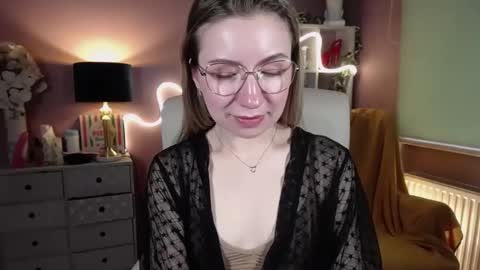 Mia online show from 02-02-25, 02:13