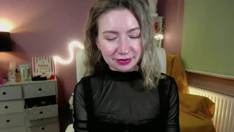 Mia online show from 02-25-25, 06:31