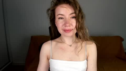 Snapshot of mia_luxx92 chatting on 06-09-26, 06:25 Mia online show from 06-09-26, 06:25