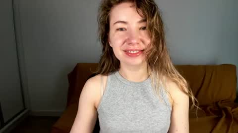 Snapshot of mia_luxx92 chatting on 06-16-26, 06:27 Mia online show from 06-16-26, 06:27