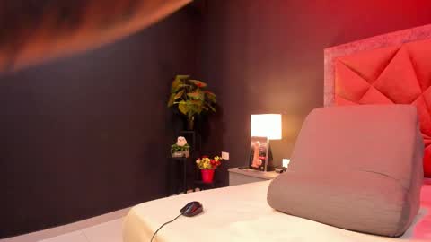 MIA  online show from 11-29-25, 07:06