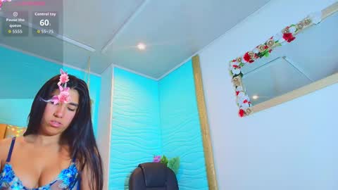 Snapshot of mia_montess chatting on 01-15-26, 12:43 mia montess online show from 01-15-26, 12:43