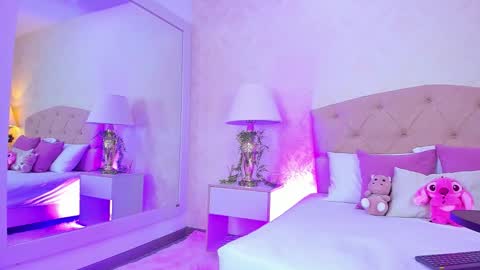 mia montess online show from 03-10-26, 02:33