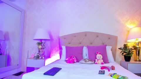 mia montess online show from 03-18-26, 06:11