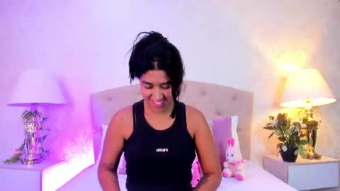 Snapshot of mia_montess chatting on 06-18-26, 12:31 mia montess online show from 06-18-26, 12:31