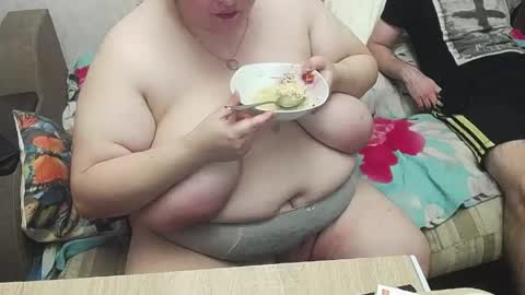 Snapshot of mia_muv chatting on 05-31-26, 06:20 mia_muv online show from 05-31-26, 06:20