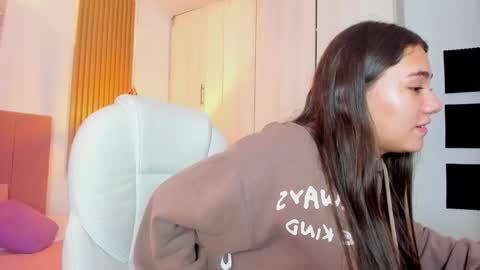 Mia Nevaeh - follow me online show from 01-14-25, 09:09