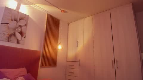 Mia Nevaeh - follow me online show from 09-11-25, 08:42