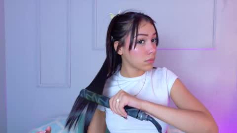 Snapshot of mia_oconner chatting on 10-01-25, 07:42 mia_oconner online show from 10-01-25, 07:42