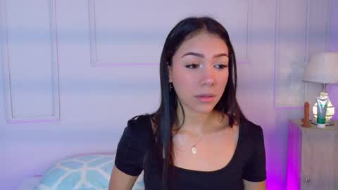 Snapshot of mia_oconner chatting on 10-07-25, 08:17 mia_oconner online show from 10-07-25, 08:17