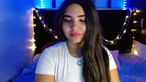 Snapshot of mia_peyton chatting on 12-26-24, 01:54 Mia online show from 12-26-24, 01:54