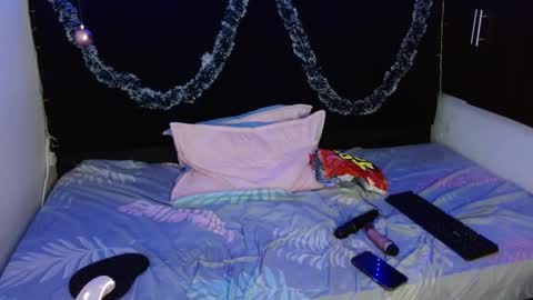 Snapshot of mia_peyton chatting on 12-30-24, 07:21 Mia online show from 12-30-24, 07:21