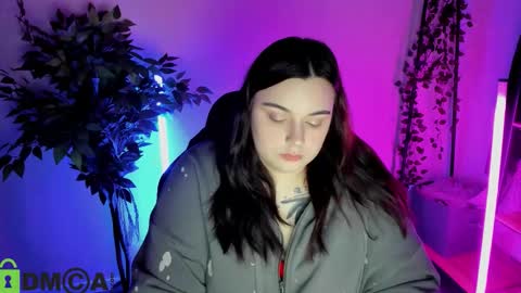 Mia online show from 02-21-26, 11:06