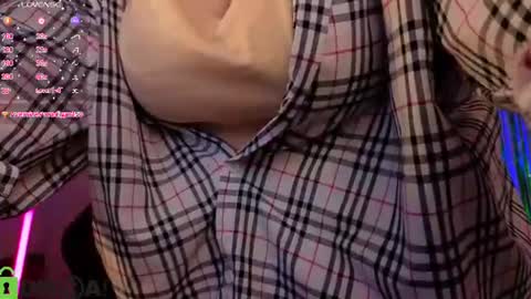 Snapshot of mia_r0ss chatting on 07-15-26, 12:49 Mia online show from 07-15-26, 12:49