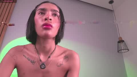 Mia Reeves online show from 04-15-26, 06:04