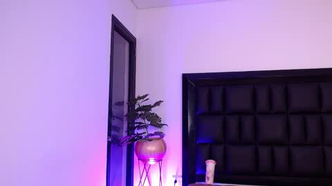 Snapshot of mia_roosee1 chatting on 02-20-26, 06:19 mia online show from 02-20-26, 06:19