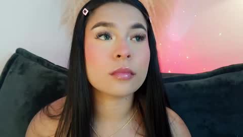Snapshot of mia_roux1 chatting on 04-23-26, 09:39 Mia online show from 04-23-26, 09:39