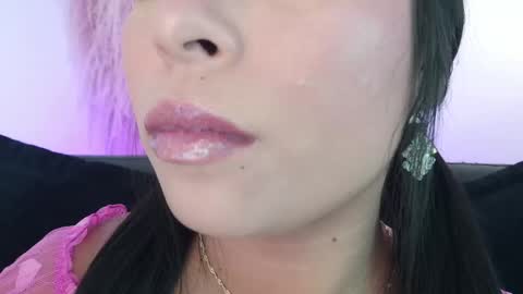 Snapshot of mia_roux1 chatting on 05-15-26, 09:33 Mia online show from 05-15-26, 09:33