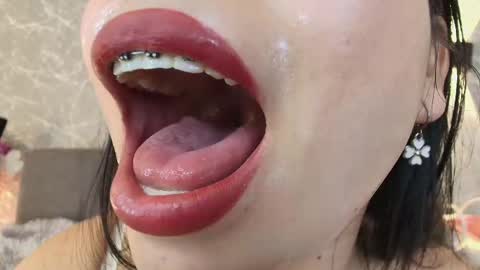 Mia Roux online show from 02-23-25, 11:25