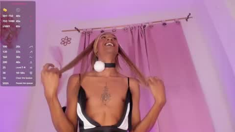 mia_royal online show from 07-10-26, 12:26