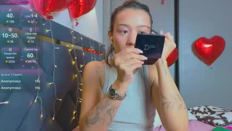 Mia online show from 02-14-25, 12:36