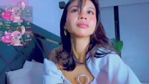 Mia online show from 09-12-25, 02:28