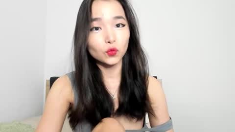 Snapshot of mia_soyun chatting on 12-15-25, 12:20 Your Soyun online show from 12-15-25, 12:20