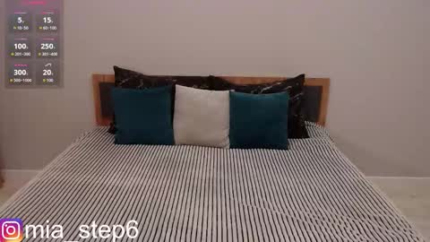 mia_stephan online show from 09-15-25, 06:08