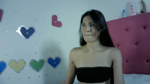 Snapshot of mia_suarez4 chatting on 06-13-26, 12:30 MIA suarez4 online show from 06-13-26, 12:30