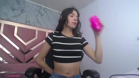 mia_swift_ch online show from 10-31-25, 03:18