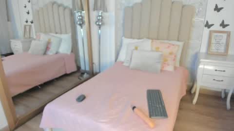 Snapshot of mia_tentacion__ chatting on 05-03-26, 05:24 mia_tentacion__ online show from 05-03-26, 05:24