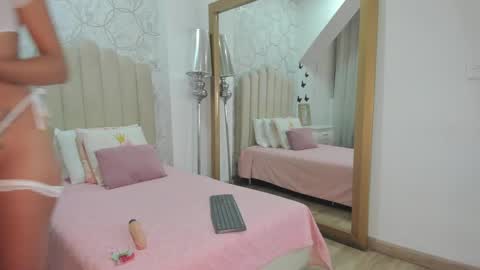 Snapshot of mia_tentacion__ chatting on 05-12-26, 03:36 mia_tentacion__ online show from 05-12-26, 03:36