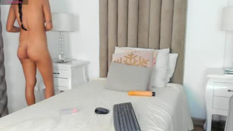 Snapshot of mia_tentacion__ chatting on 05-27-26, 12:07 mia_tentacion__ online show from 05-27-26, 12:07