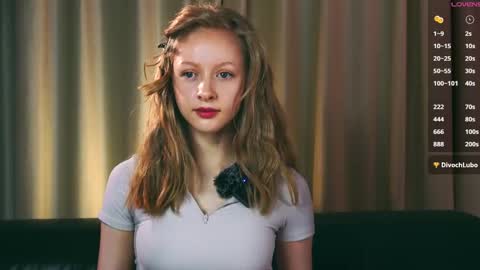 Mia online show from 10-19-25, 10:27