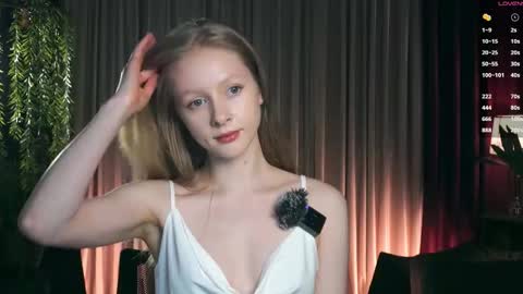 Mia online show from 12-20-25, 05:09