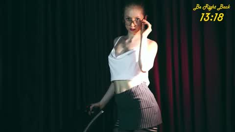 Mia online show from 03-26-26, 09:26