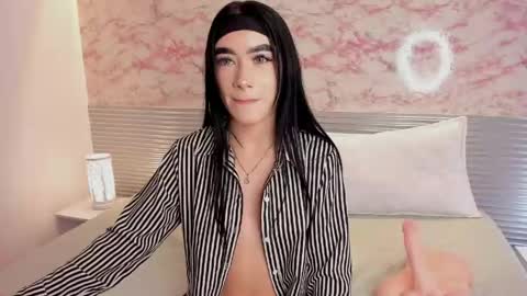 mia_velveet online show from 05-20-26, 07:42