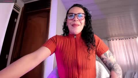 Snapshot of mia_velvet1 chatting on 05-06-26, 12:54 MIA online show from 05-06-26, 12:54