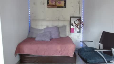 Snapshot of mia_velvet1 chatting on 07-03-26, 04:24 MIA online show from 07-03-26, 04:24
